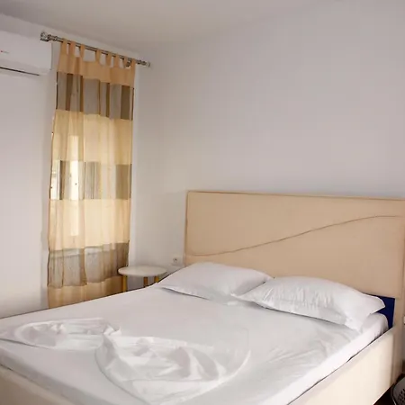 Andi's Hotel Saranda