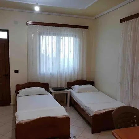 Andi's Saranda